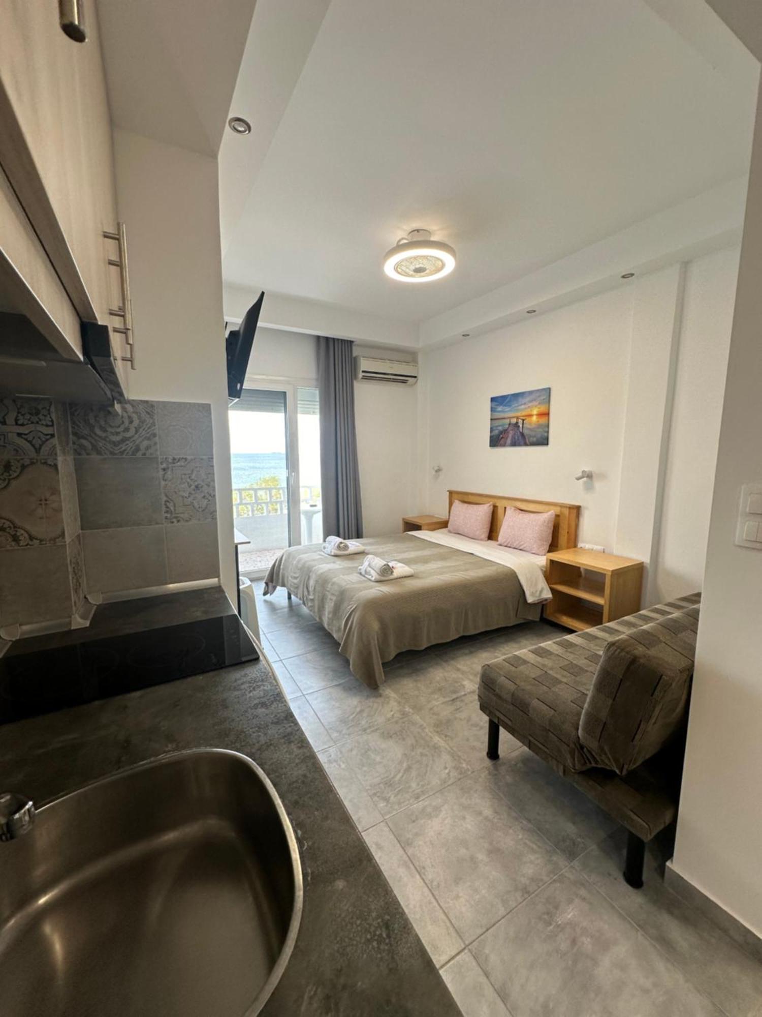 Ammos Hotel Agia Triada  Exterior photo